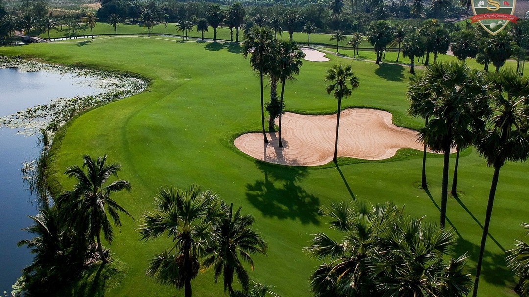 Aerial view of Suwan Golf & Country Club with sand bunker and lake. Play Suwan Golf & Country Club with Golfing Getaways
